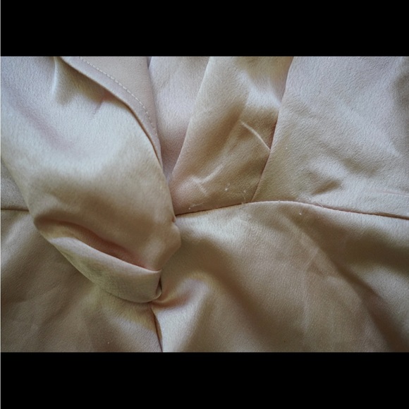 PrettyLittleThing Soft Pink Satin Long Sleeve Mini Dress - Picture 4 of 8